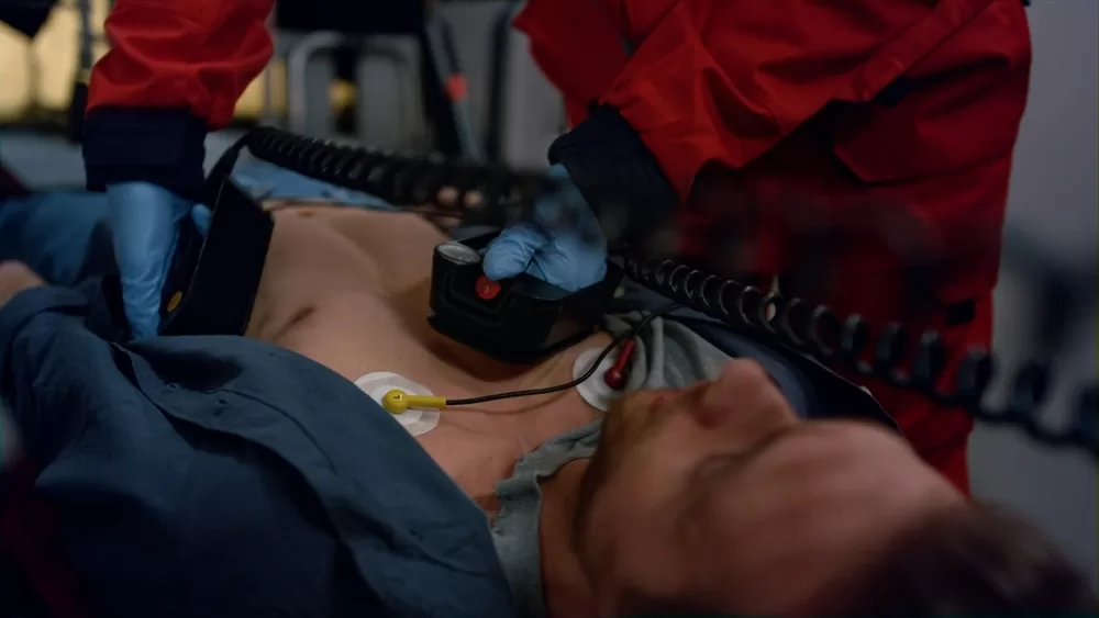 desfibrilador e cardioversor